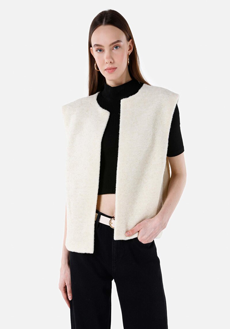 Изображение Женская куртка стандартного кроя цвета экрю