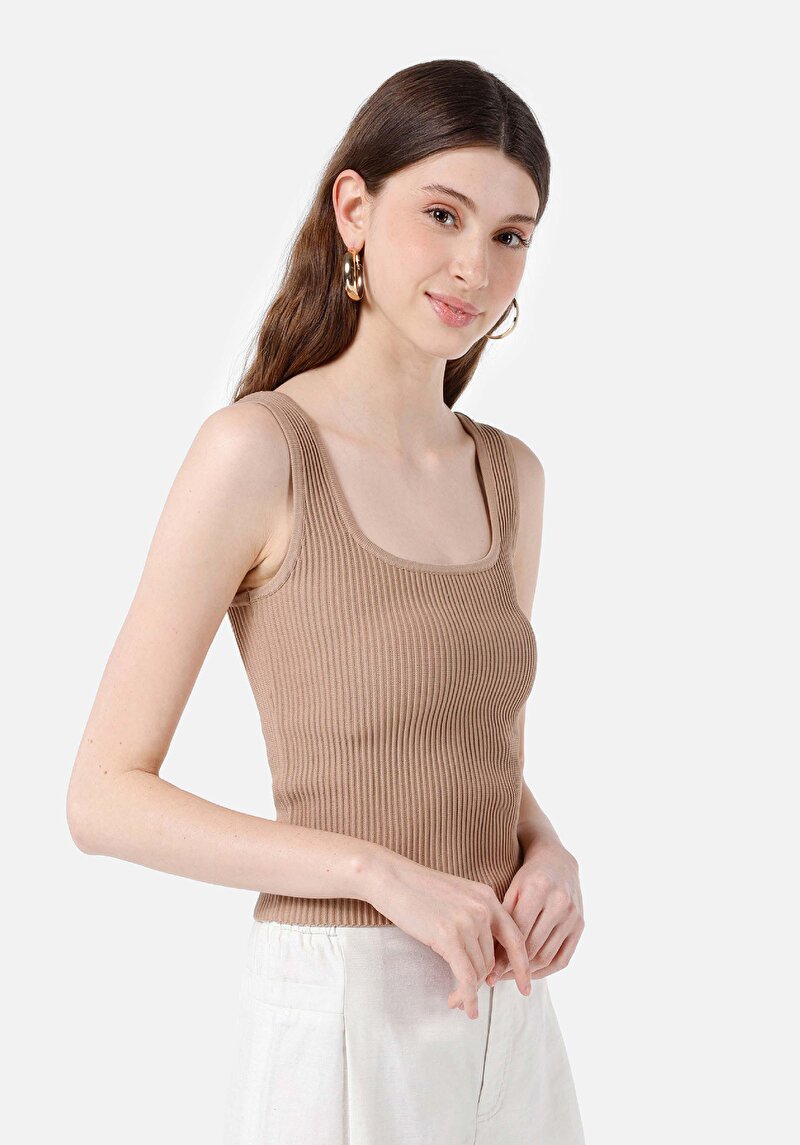 Изображение Женский свитер с коротким рукавом