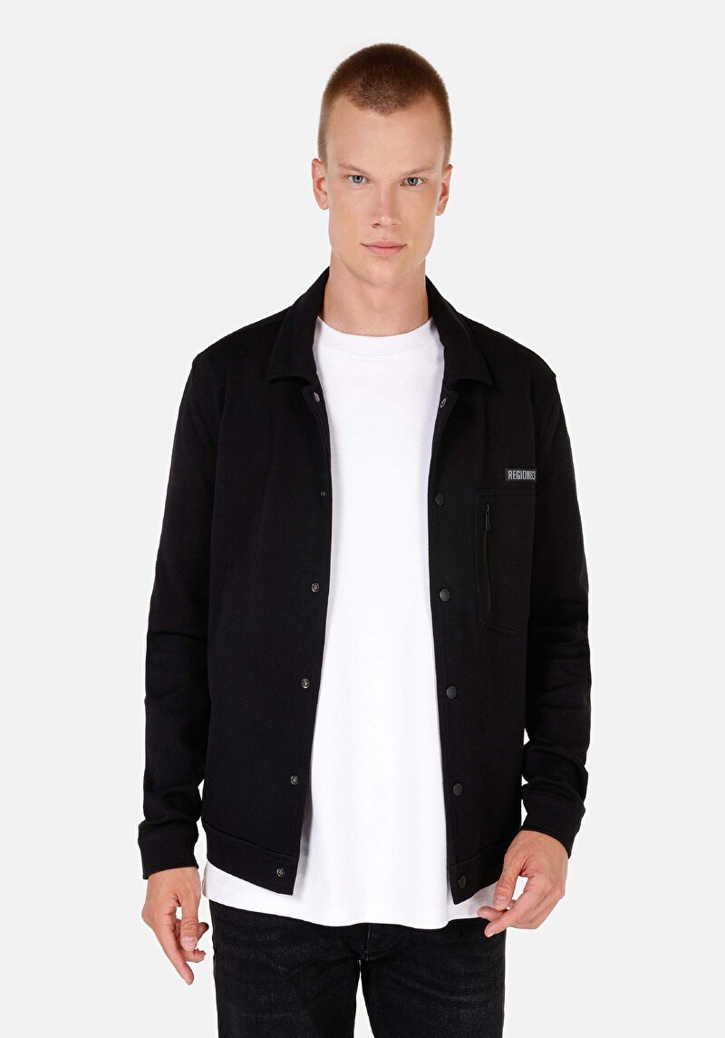 Изображение Мужской черный пиджак приталенный