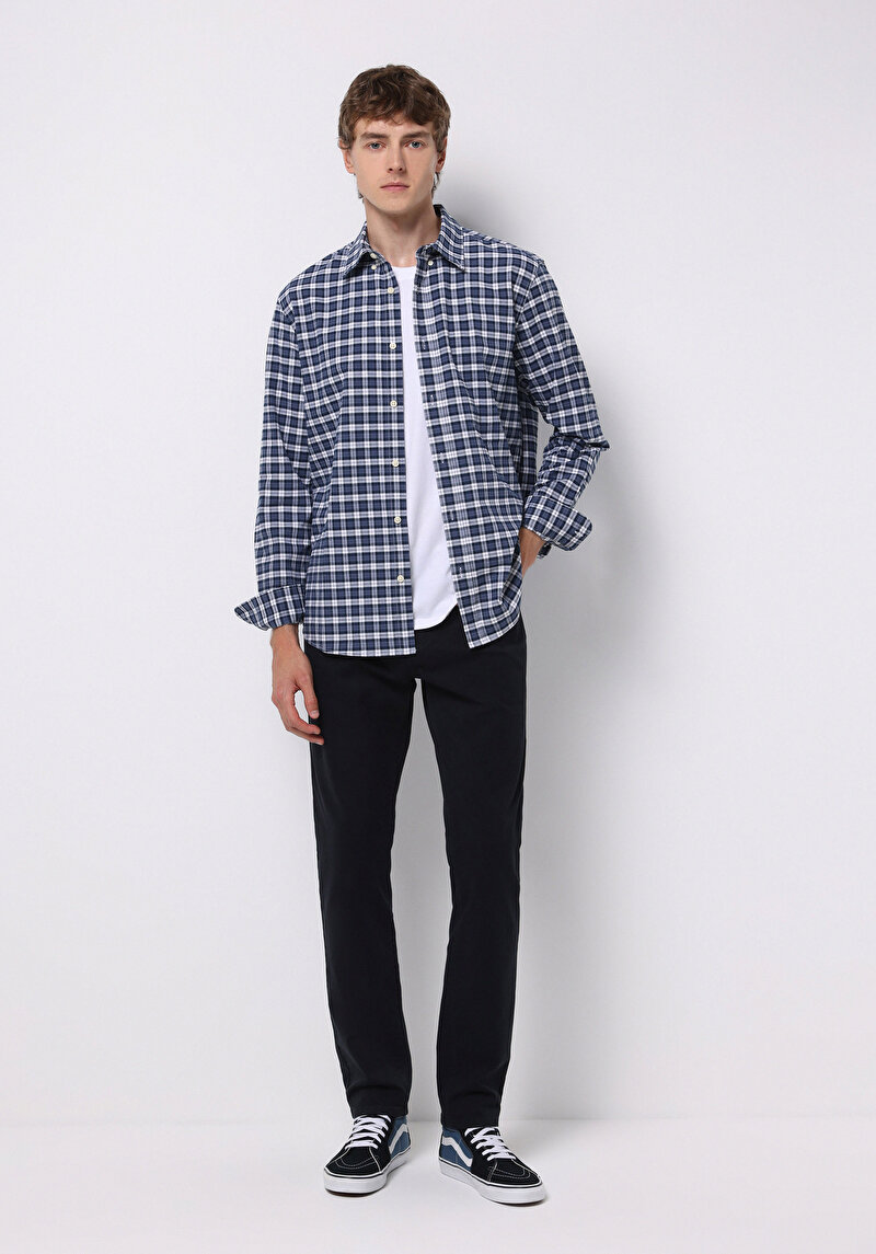 Изображение Мужские тёмно-синие прямые брюки с заниженной посадкой