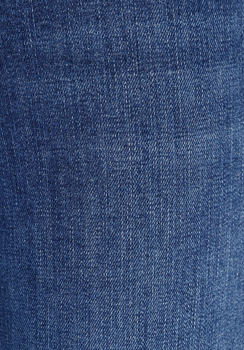 Показать информацию о Женские джинсы цвета индиго облегающего кроя