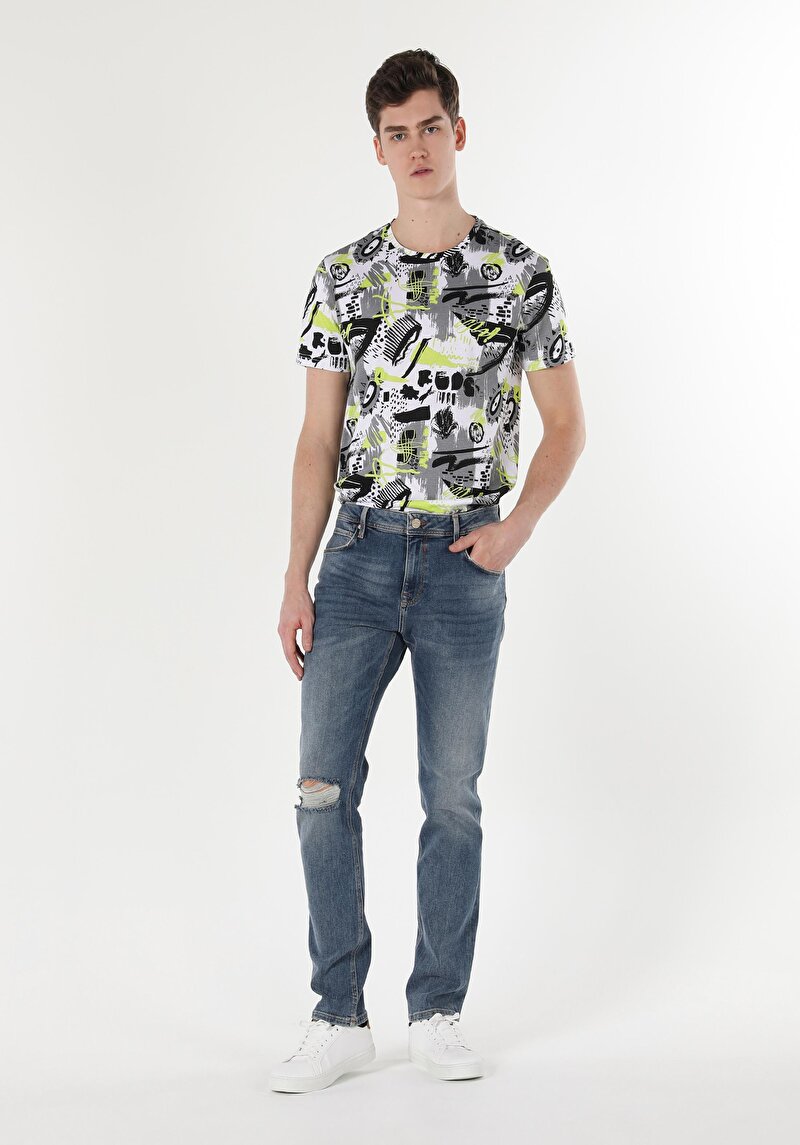 Изображение Мужские джинсы прямого кроя с заниженной посадкой цвета индиго