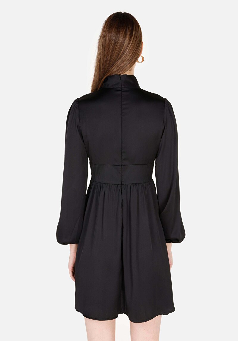 Показать информацию о Женское платье