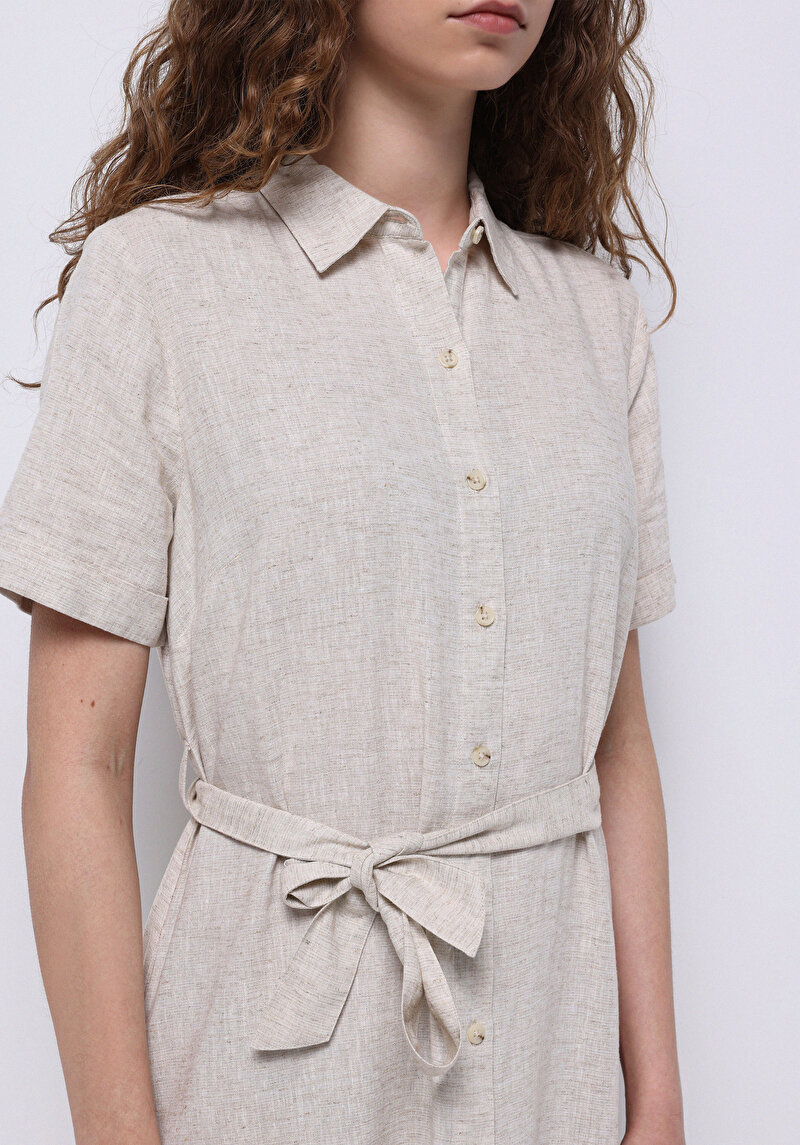 Показать информацию о Женское бежевое платье стандартного кроя