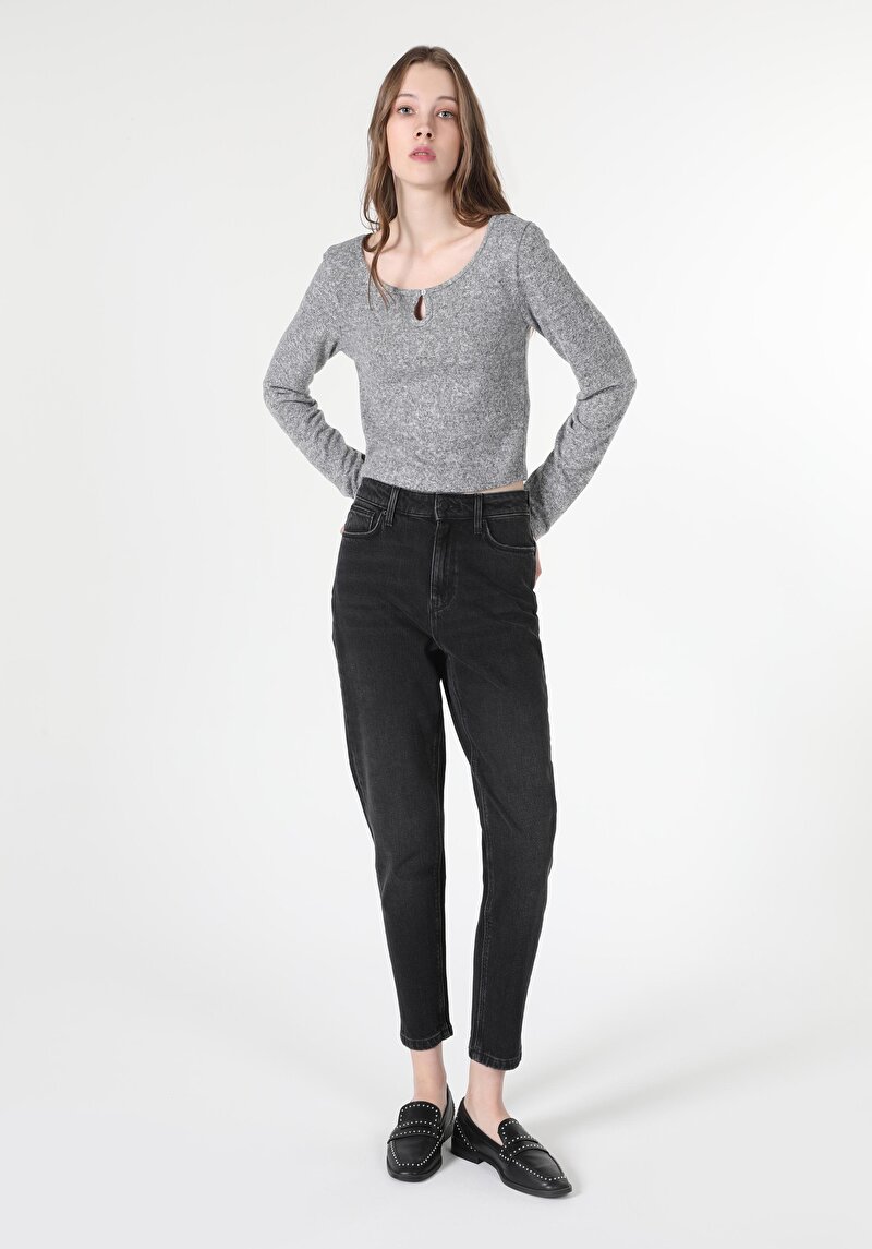 Изображение Женские джинсы из денима mom fit