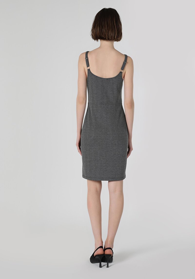 Показать информацию о Женское платье