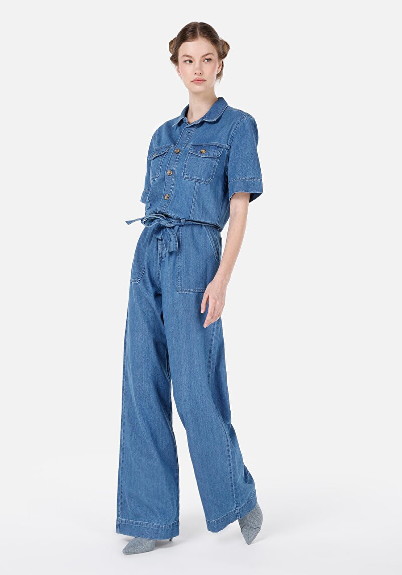 Изображение Женские джинсы цвета индиго стандартного кроя