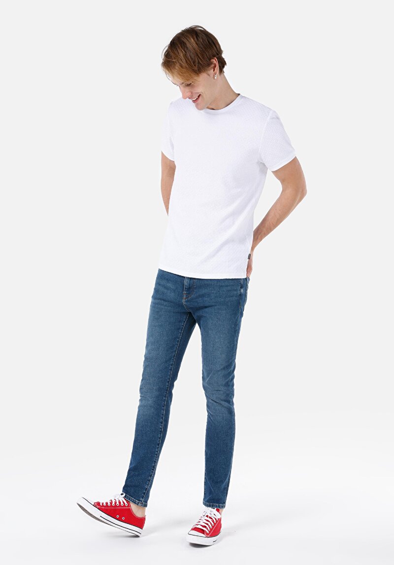 Изображение Мужские джинсы узкого кроя, цвета индиго, с высокой талией