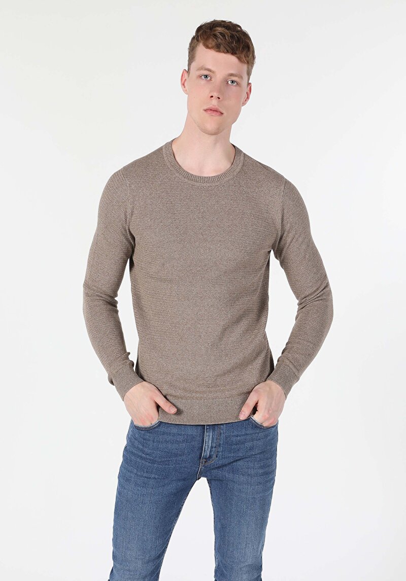 Изображение Мужской серый жаккардовый свитер с круглым вырезом