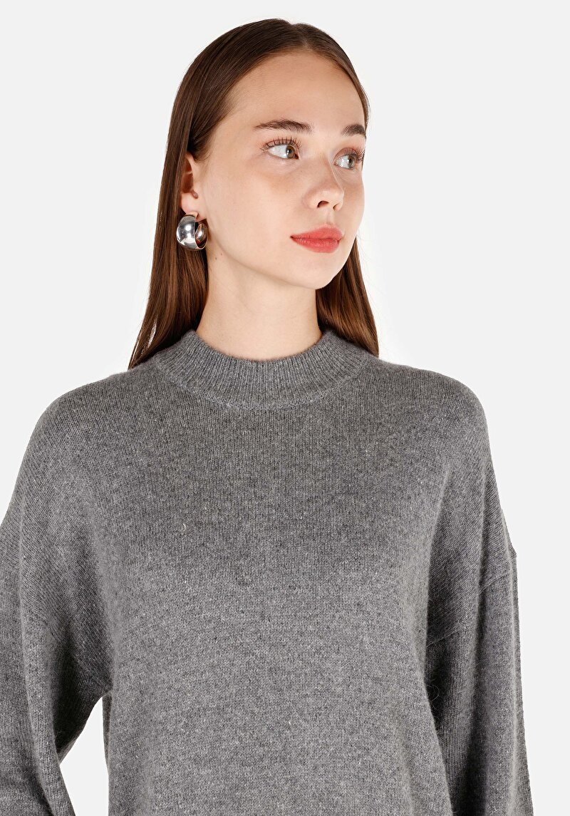 Показать информацию о Жен. Свитеры