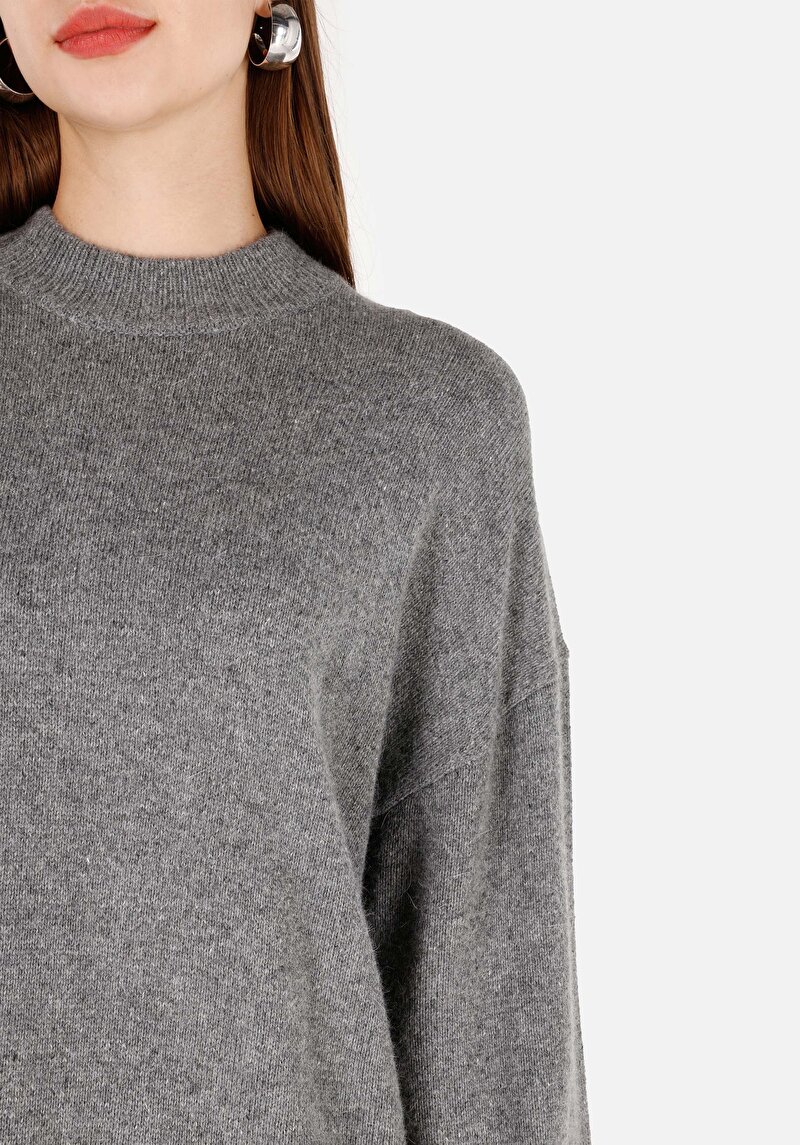 Показать информацию о Жен. Свитеры