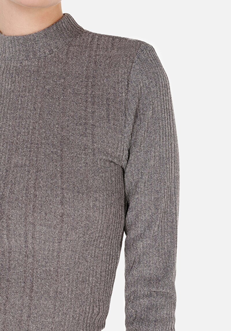 Показать информацию о Жен. Свитеры