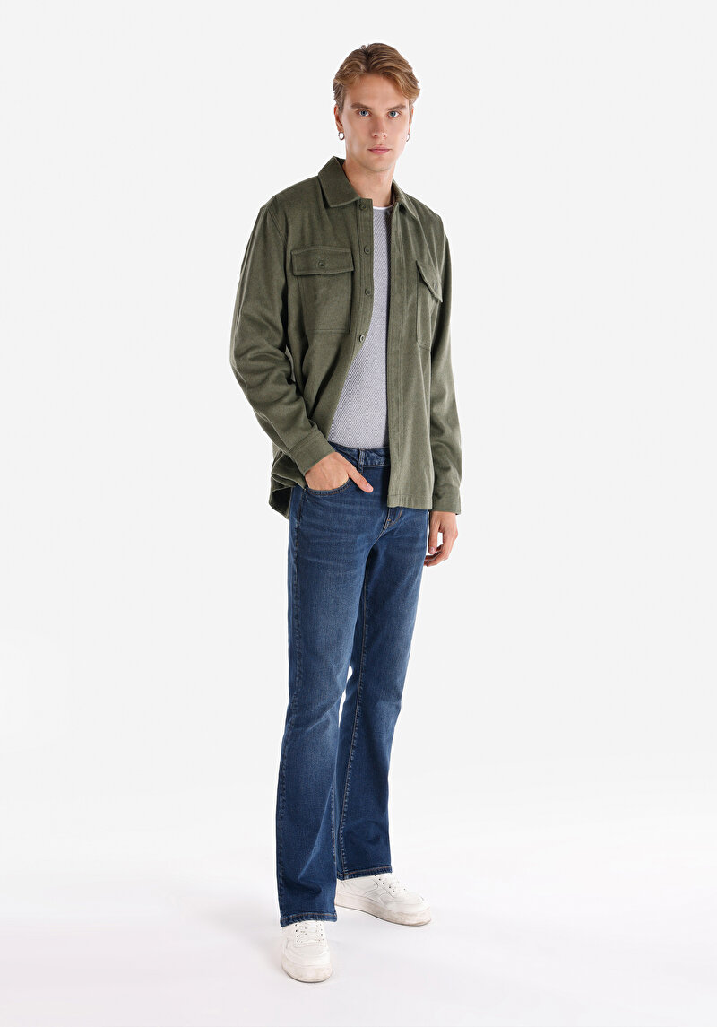 Изображение Мужские тёмно-синие джинсы стандартного кроя