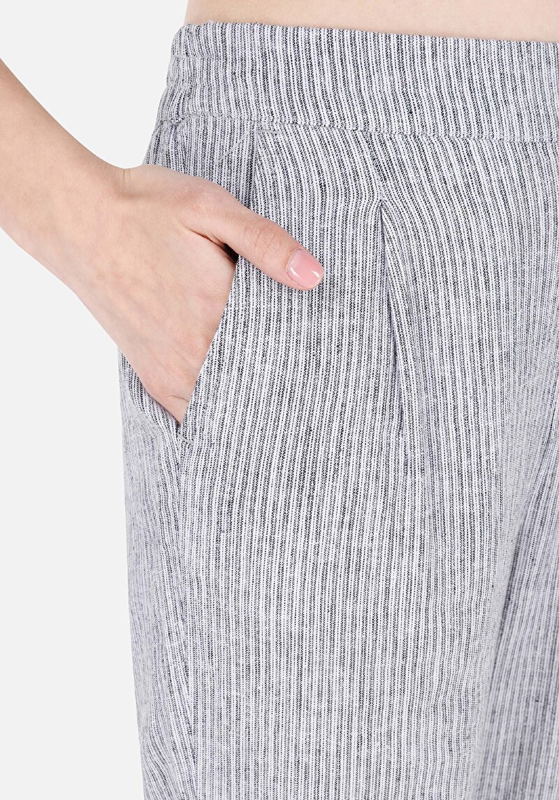 Показать информацию о Женские антрацитовые брюки прямого кроя, с заниженной талией