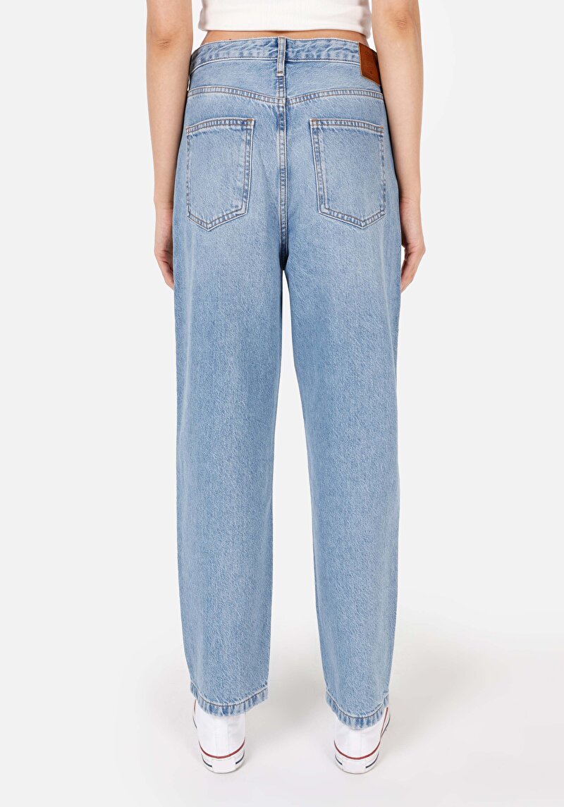 Показать информацию о Женские джинсы balloon fit, цвет индиго