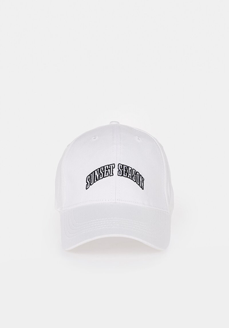 Изображение Женская кепка