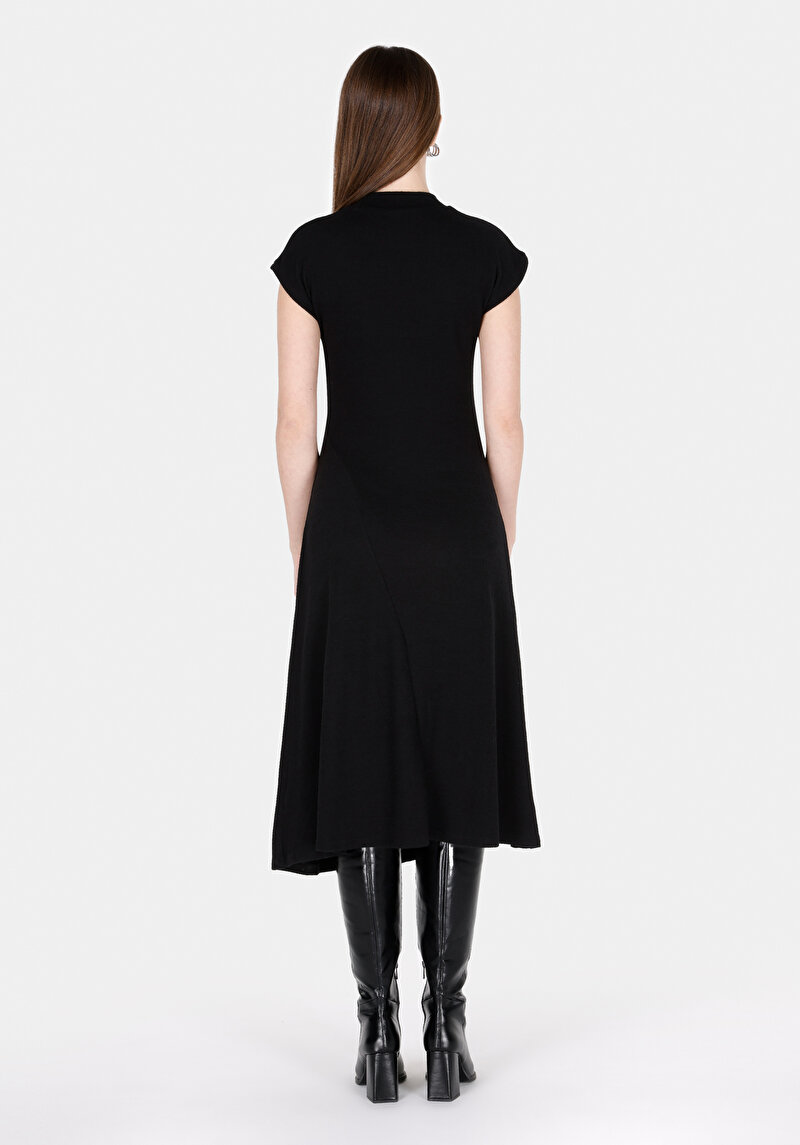 Показать информацию о Женское платье