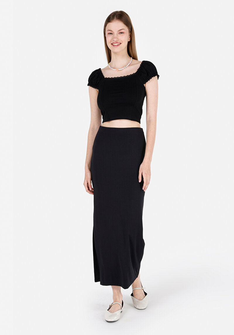 Изображение Женская чёрная юбка приталенного кроя