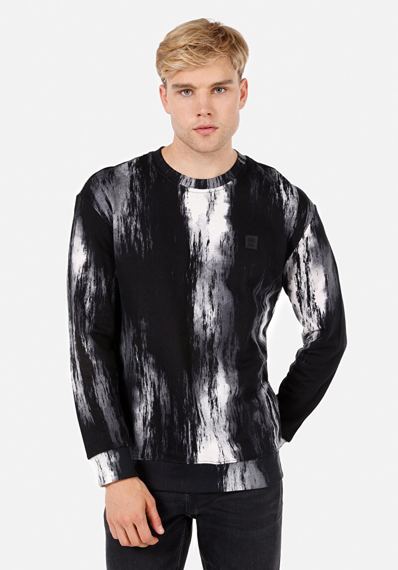 Изображение Мужская чёрная толстовка comfort fit