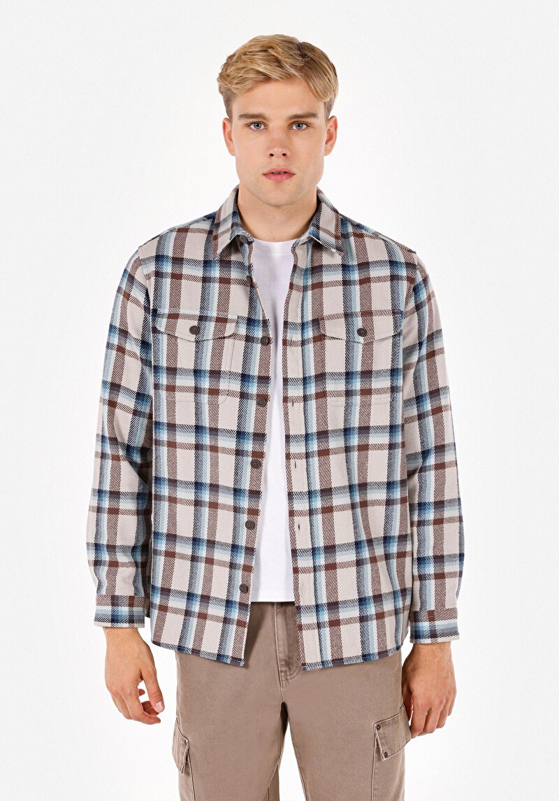Изображение Мужская разноцветная рубашка свободного кроя в клетку с длинными рукавами