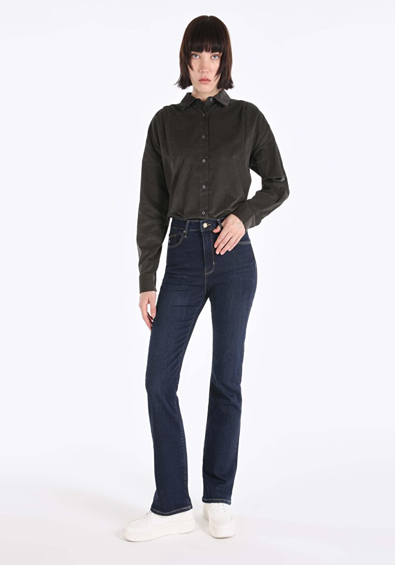 Изображение Женские джинсы цвета индиго приталенного кроя в испанском стиле