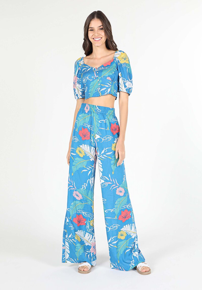 Показать информацию о женская рубашка приталенного кроя с v-образным вырезом и принтом slim fit