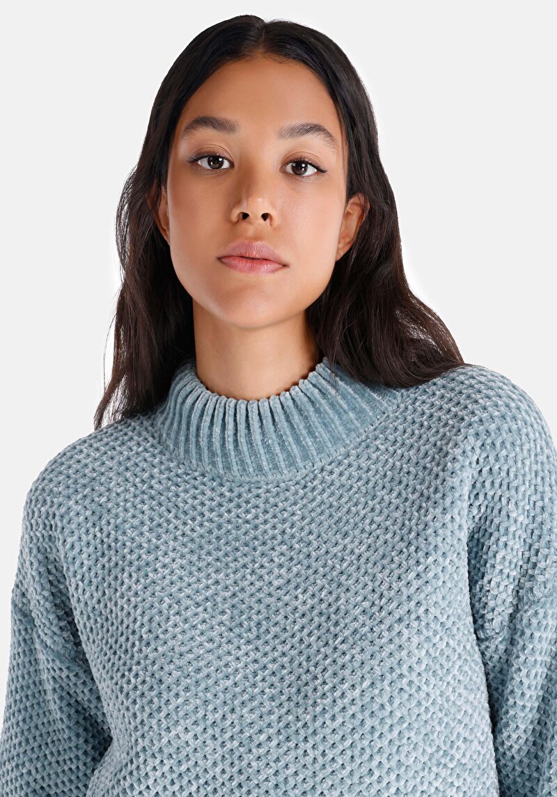 Показать информацию о Женский свитер