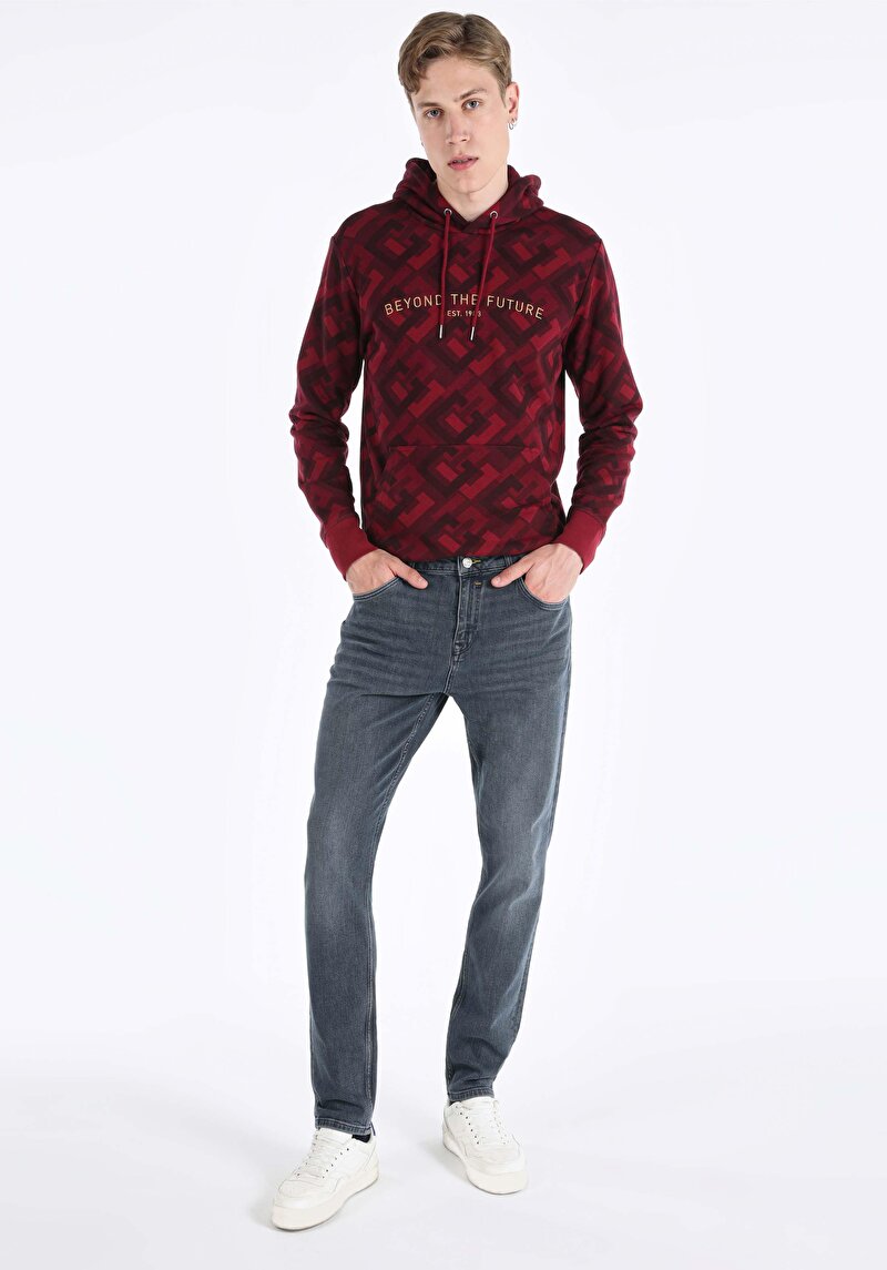 Изображение Мужские джинсы цвета тёмного индиго стандартного кроя