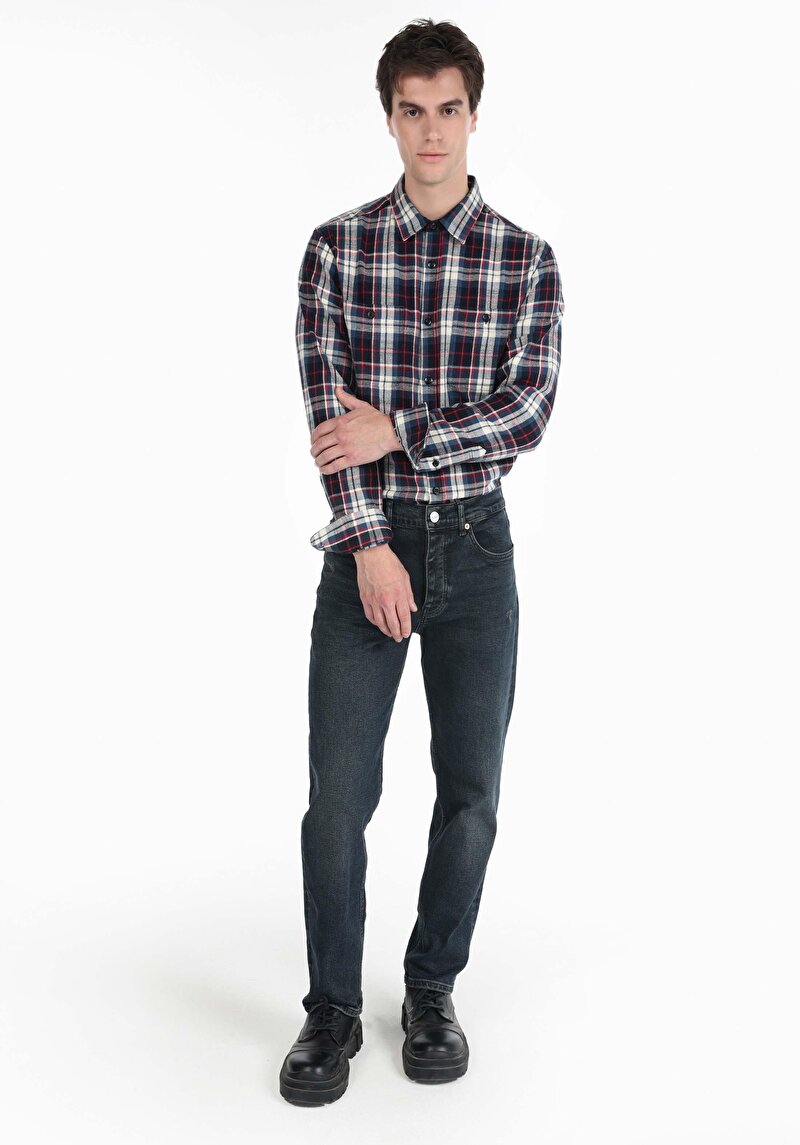 Изображение Мужские джинсы цвета индиго свободного прямого кроя