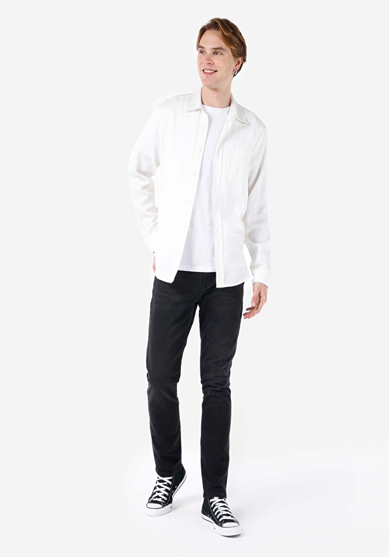 Изображение Мужские джинсы цвета индиго прямого кроя