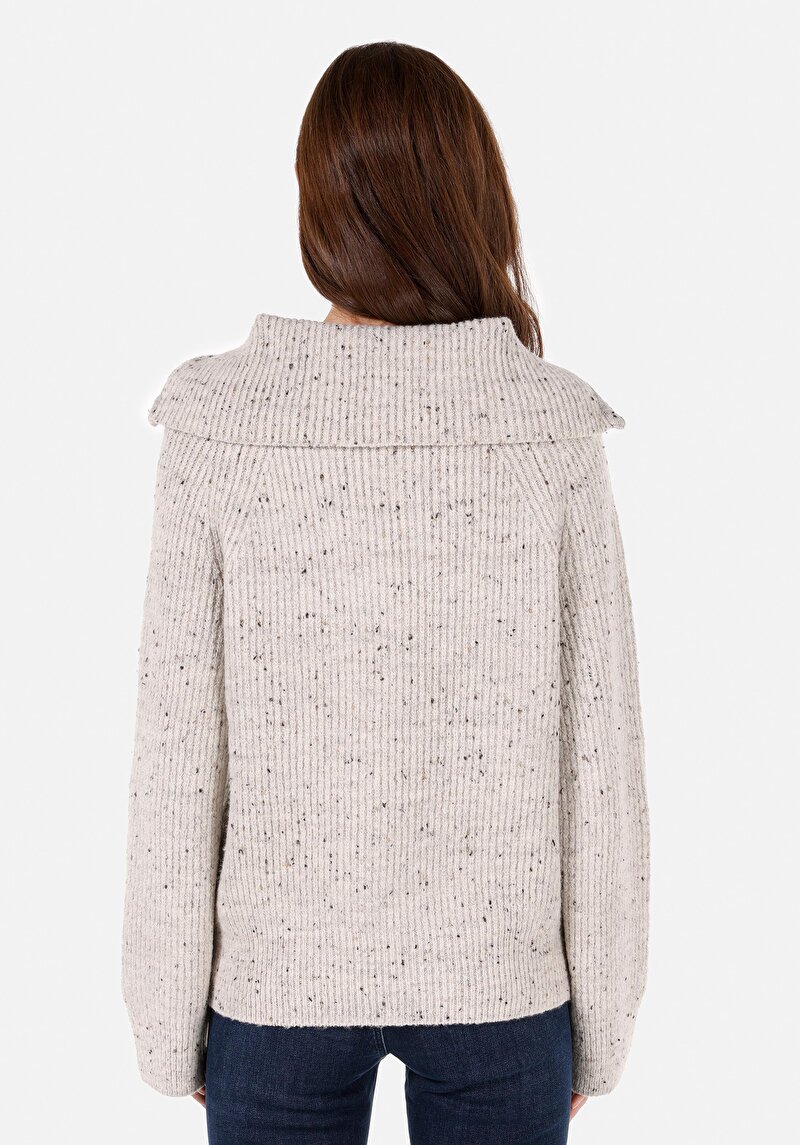 Показать информацию о Свитер женский серо-коричневый прямого кроя с застежкой на молнии