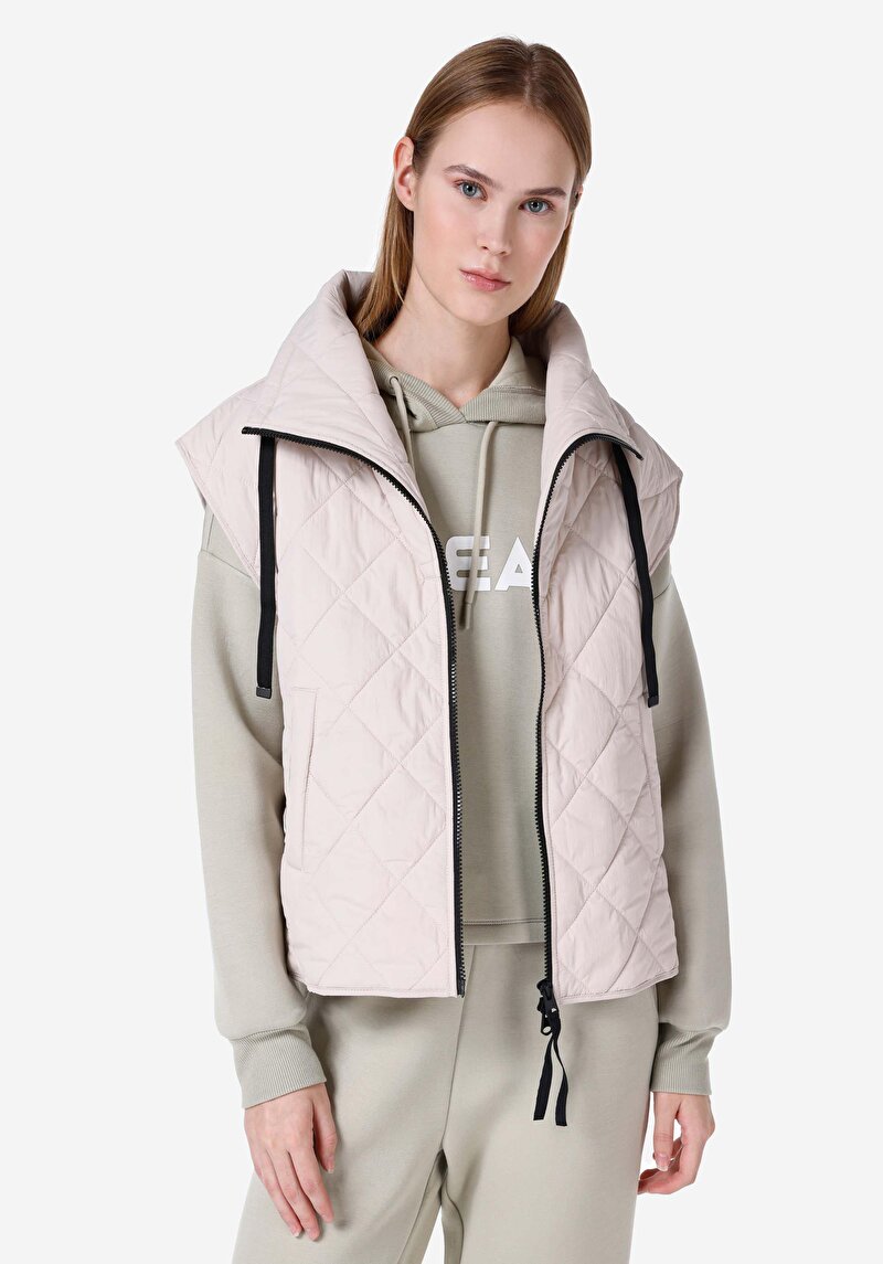 Изображение Женский жилет стандартного кроя