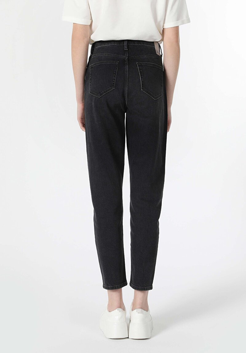 Показать информацию о Женские джинсы из денима mom fit