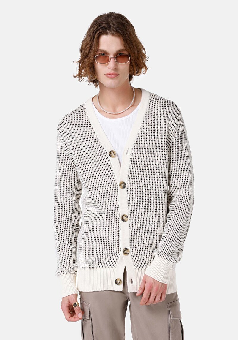 Изображение Мужской белый кардиган стандартного кроя regular fit