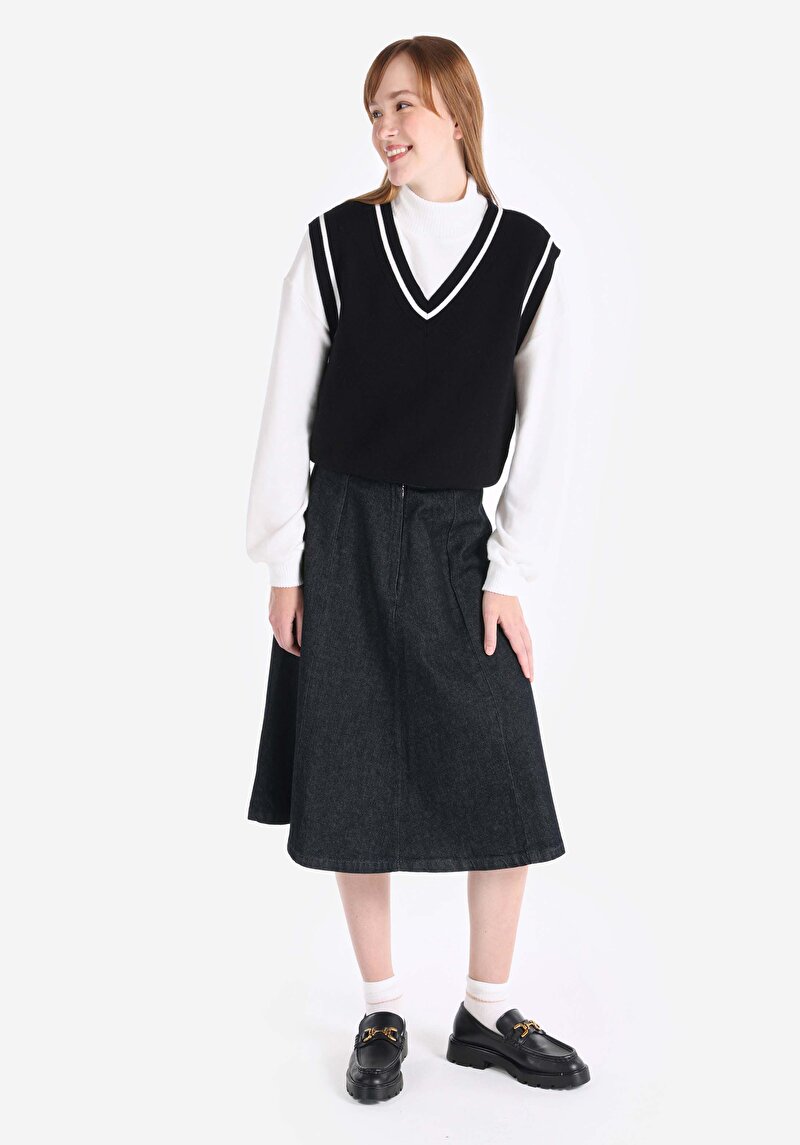 Изображение Женская джинсовая юбка стандартного кроя с застёжкой-молнией