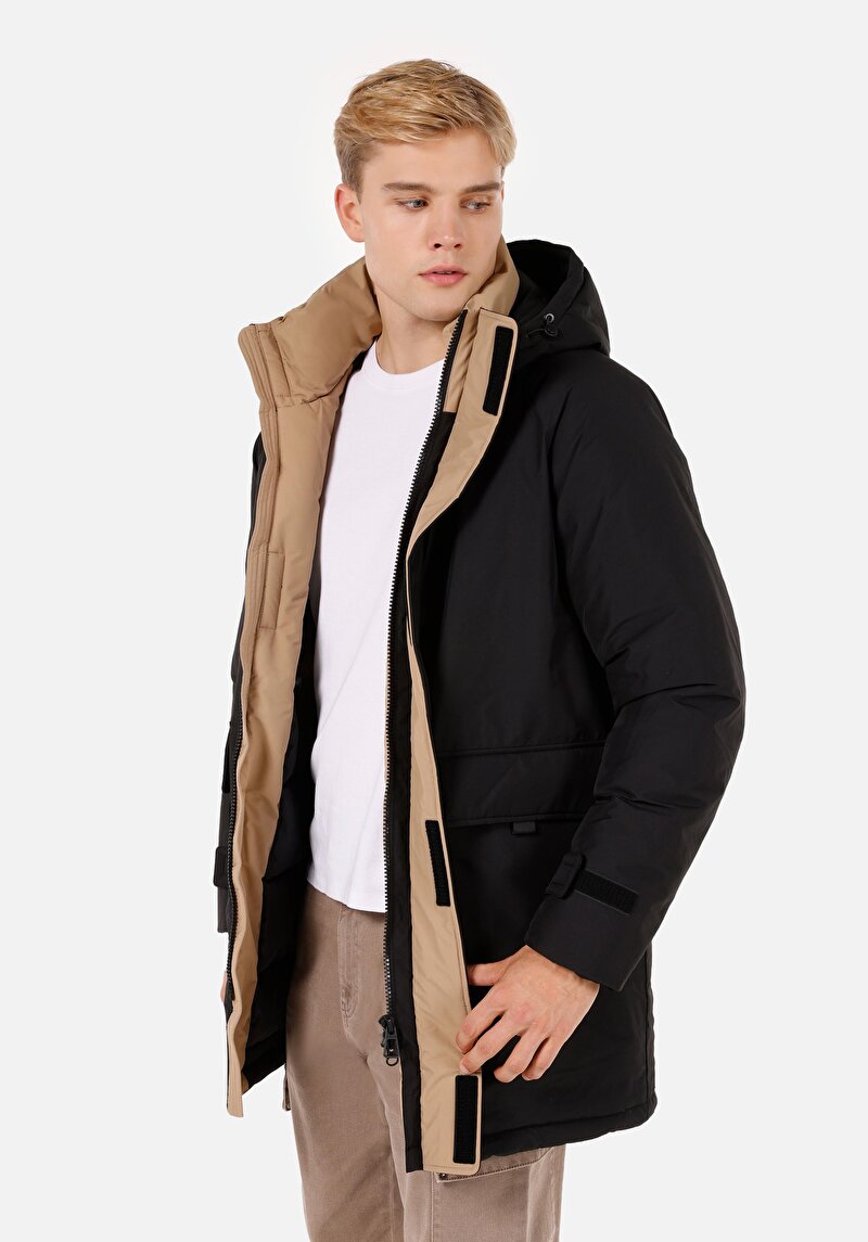 Изображение Мужское черное пальто прямого кроя