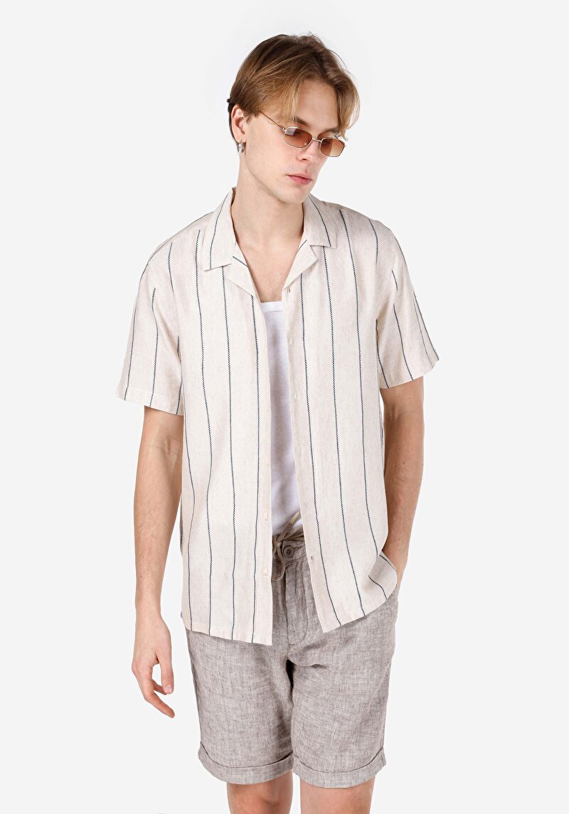 Изображение Мужская рубашка короткий рукав