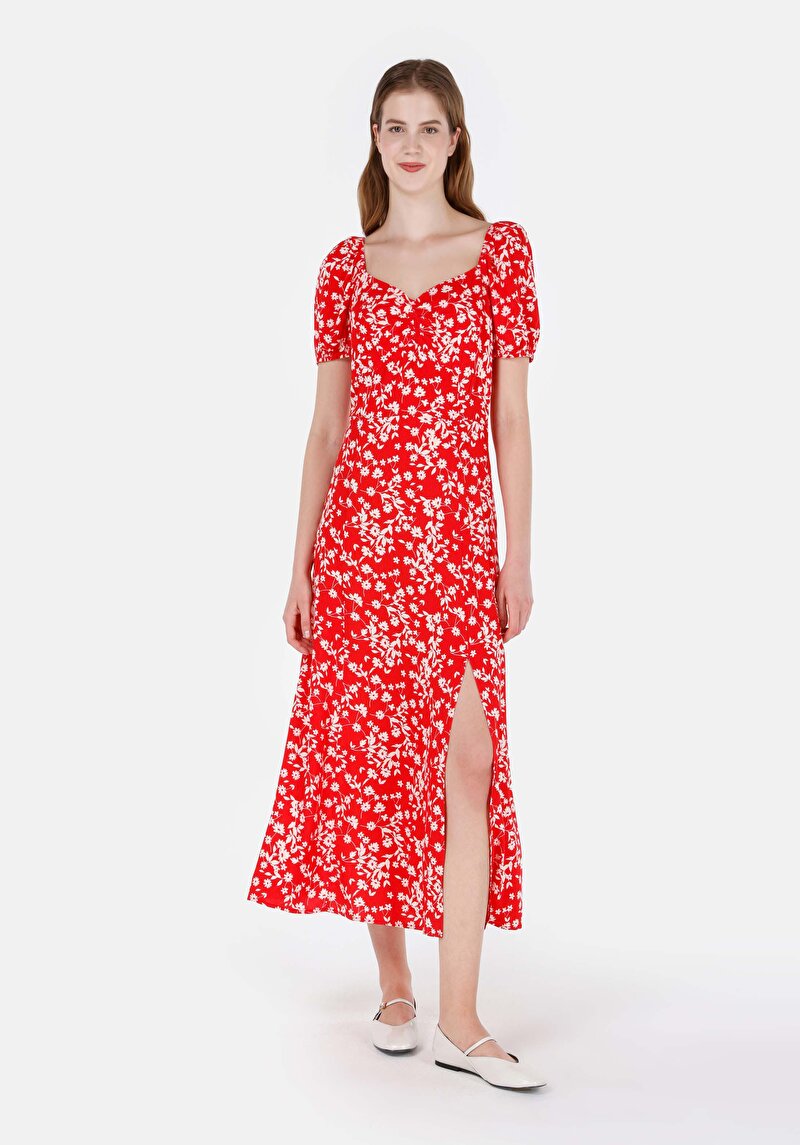 Изображение Женское красное платье стандартного кроя