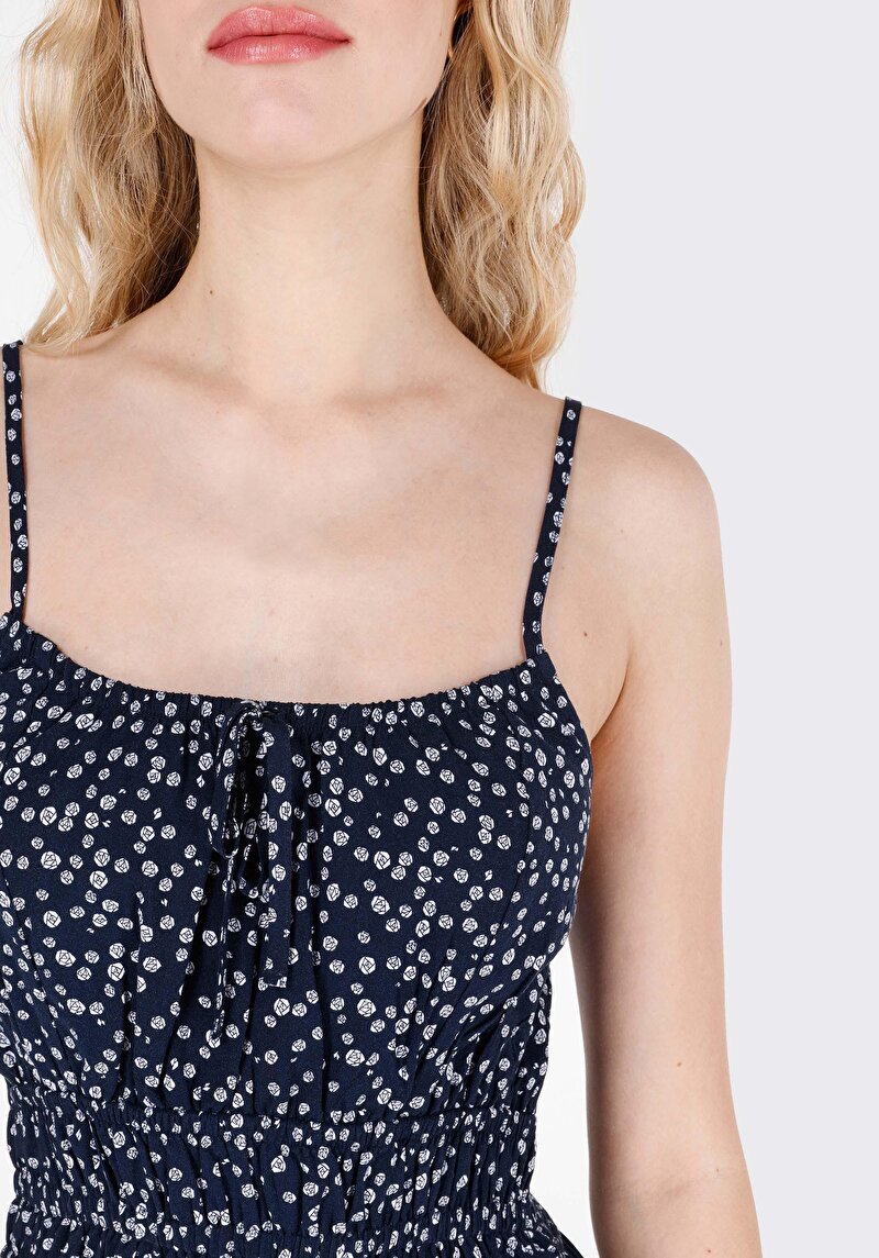 Показать информацию о Женское платье