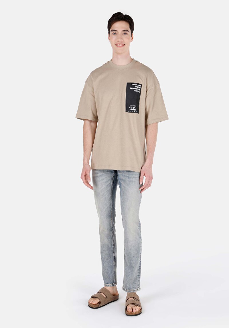 Изображение Мужские джинсы цвета индиго прямого кроя