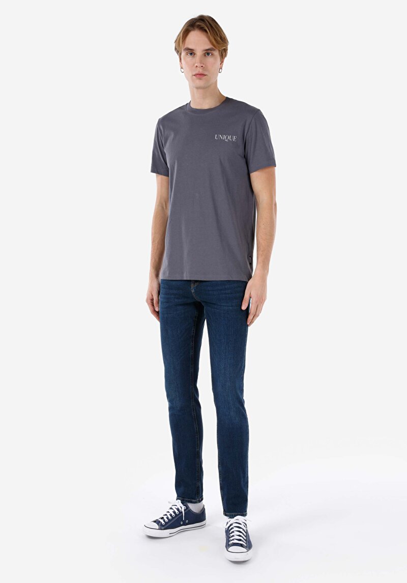 Изображение Мужские джинсы цвета индиго прямого кроя