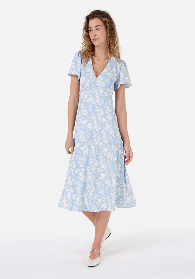 Изображение Женское синее платье стандартного кроя