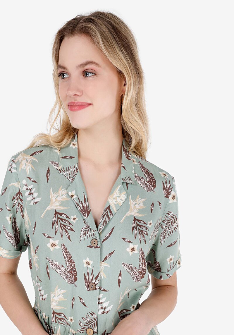 Показать информацию о Женское платье стандартного кроя