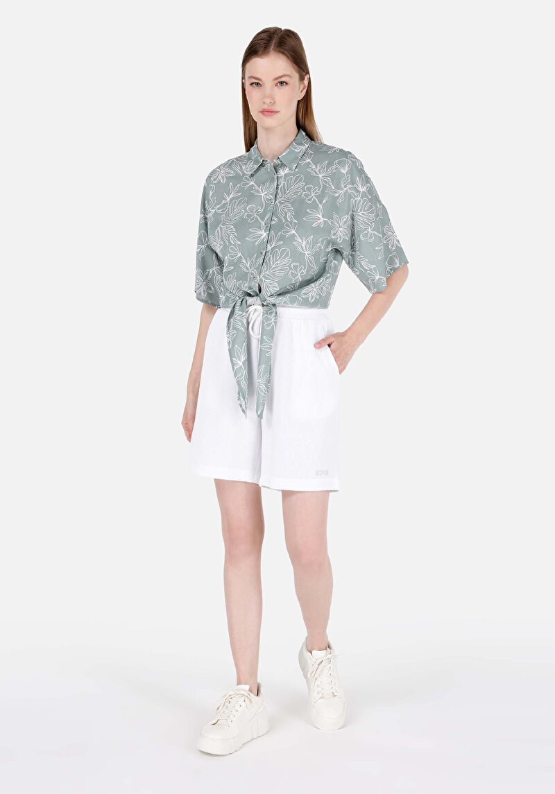 Показать информацию о Женская зеленая рубашка стандартного кроя, с цветочным принтом и короткими рукавами