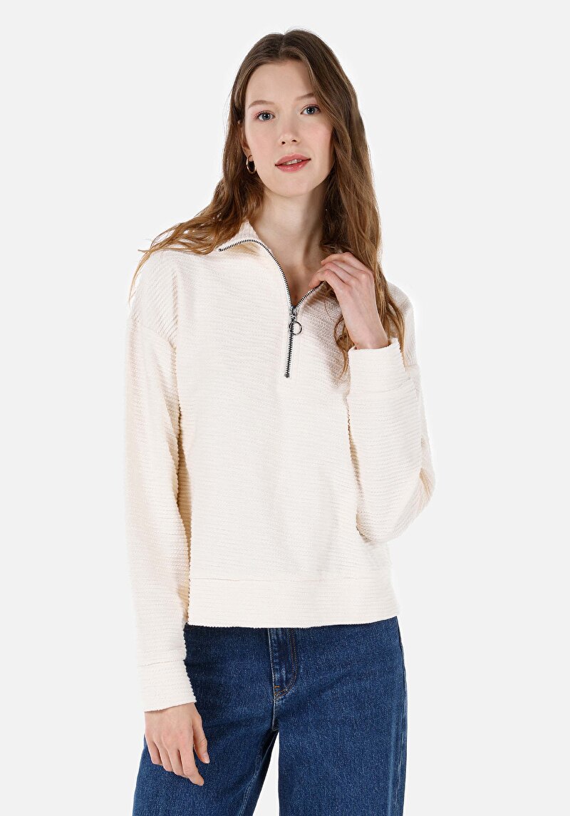 Изображение Женская жаккардовая футболка стандартного кроя с длинным рукавом и молнией