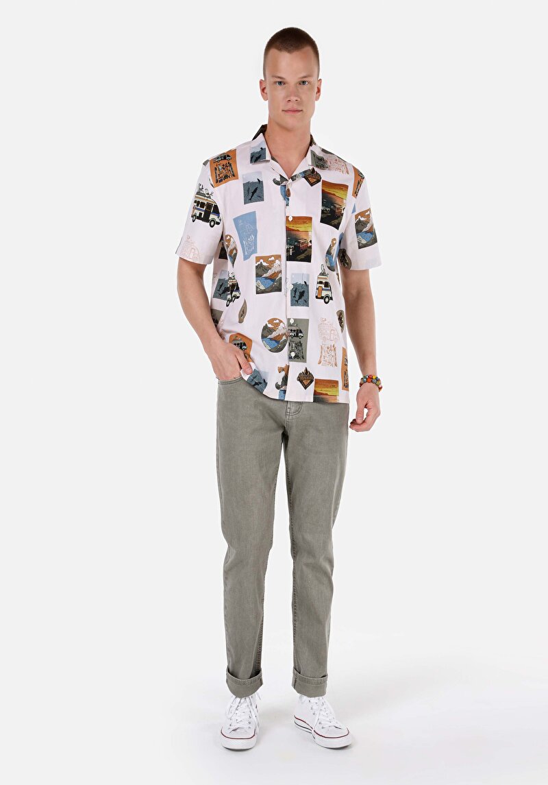 Изображение Мужские зелёные брюки прямого кроя со средней талией