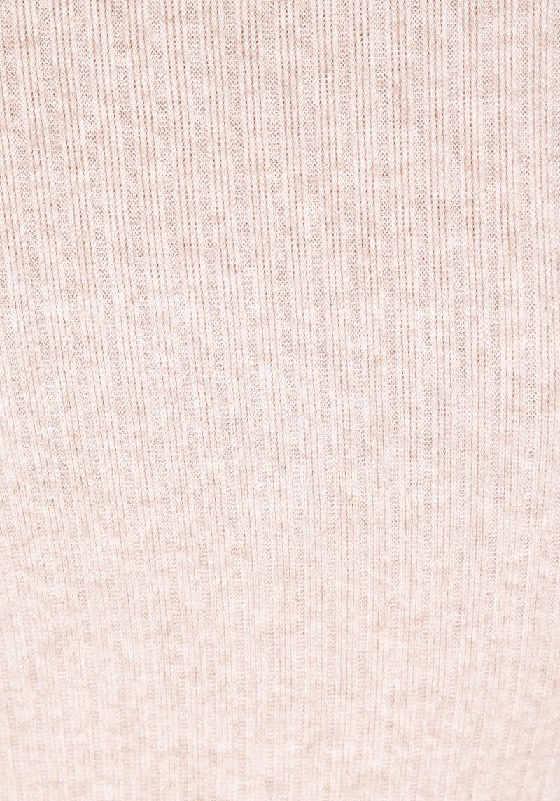 Показать информацию о Женский свитер