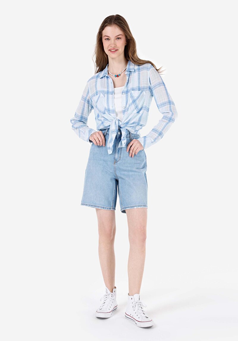 Изображение Женские джинсовые шорты цвета индиго с завышенной талией