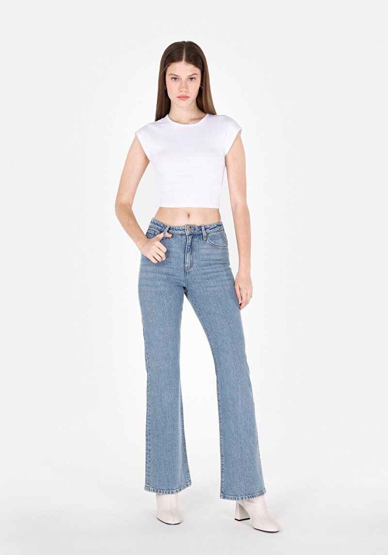 Изображение Женские зеленые джинсы regular fit средняя посадка широкий крой