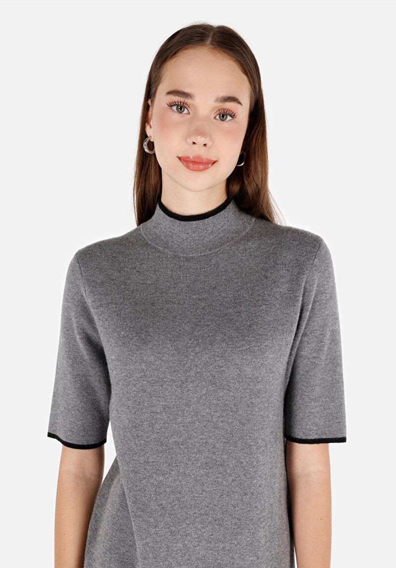 Показать информацию о Женское платье